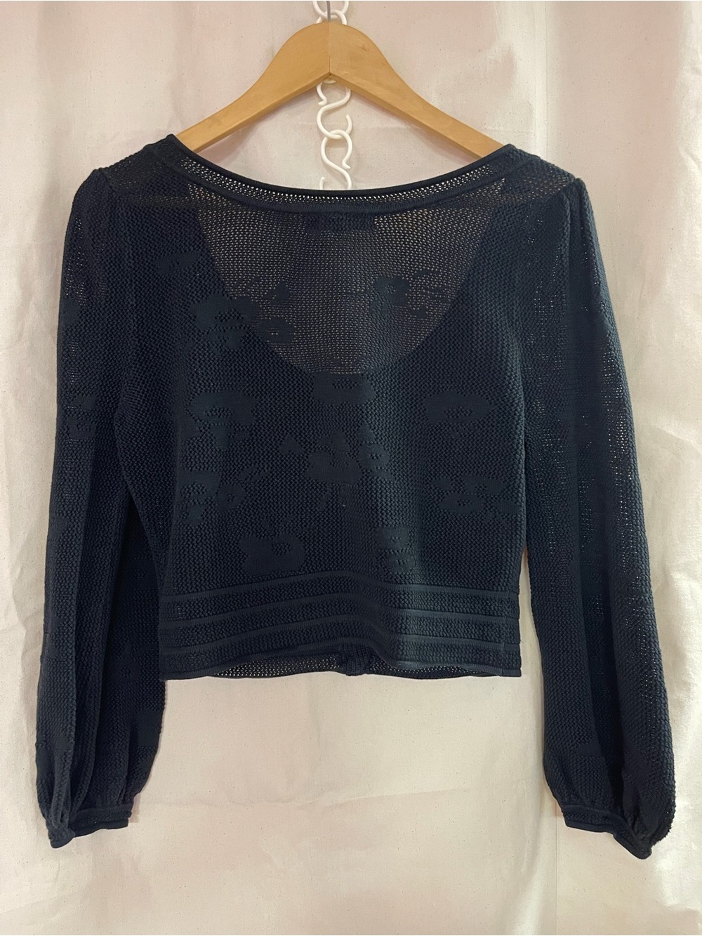 Vintage Betsey Johnson Black Floral Mesh Crochet Cropped Cardigan Size L Y2K - Picture 3 of 8